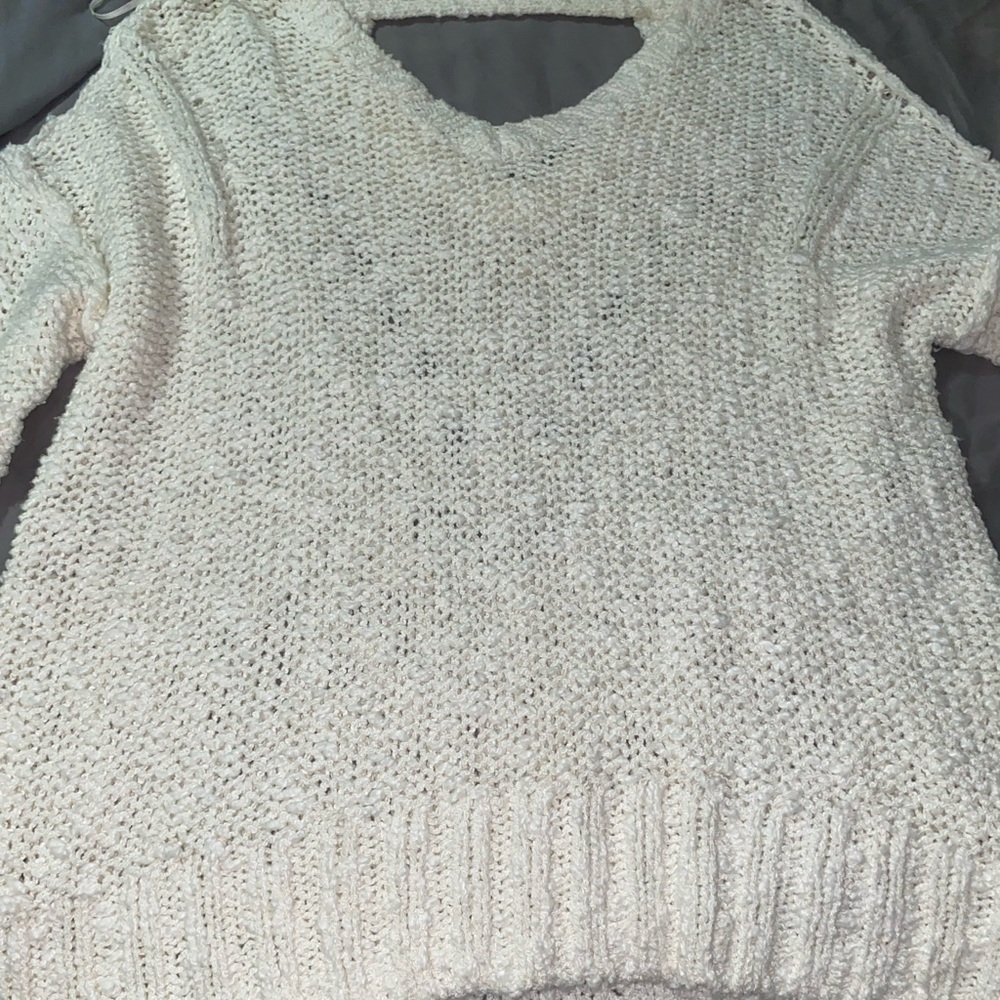 Sweater - Picture 5 of 6